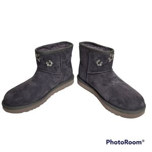 UGG CLASSIC MINI‎ BLOSSOM NIGHTFALL BOOTS SIZE 7